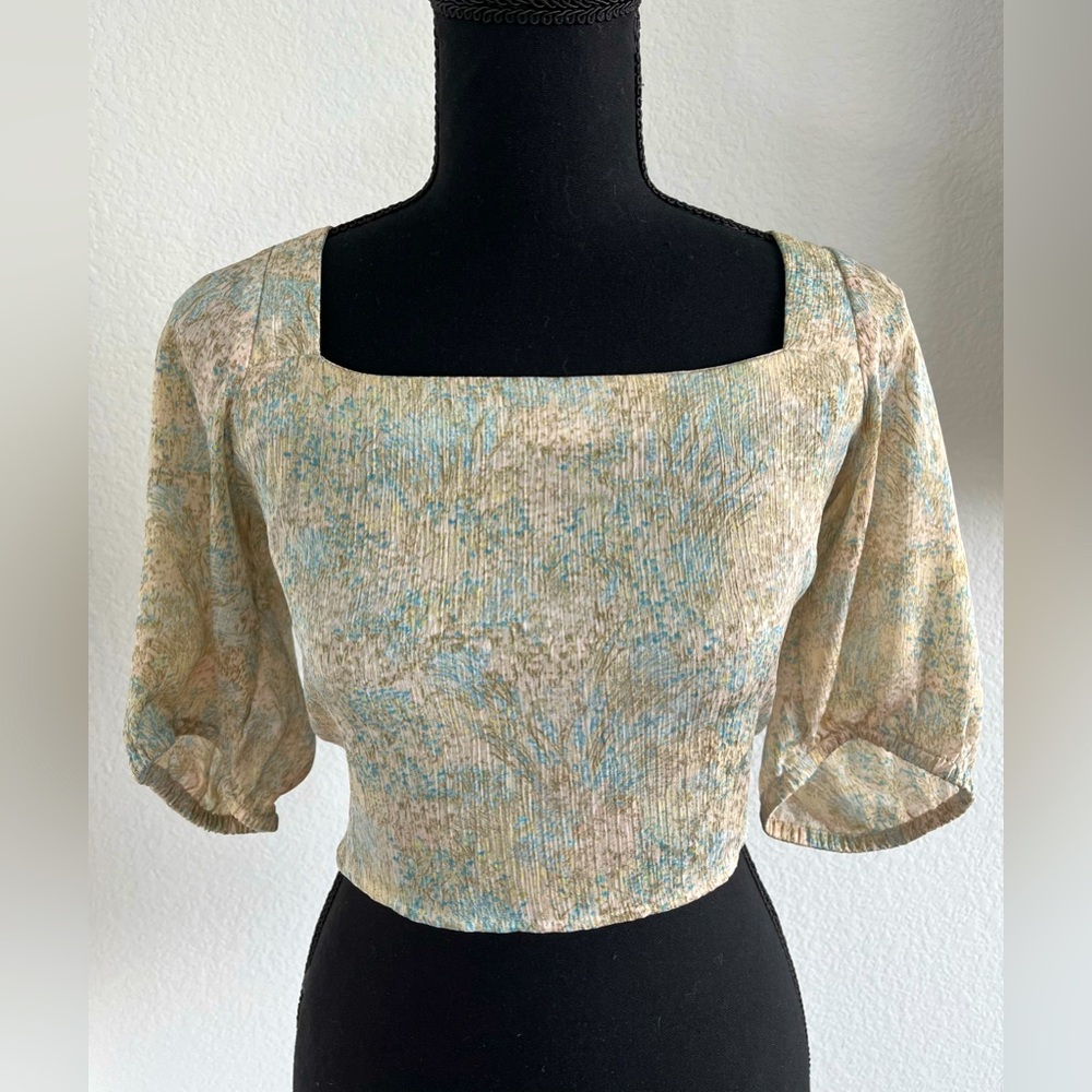 H&M Champagne Blue Floral Print Square Neckline Long Puff Sleeve Crop Top